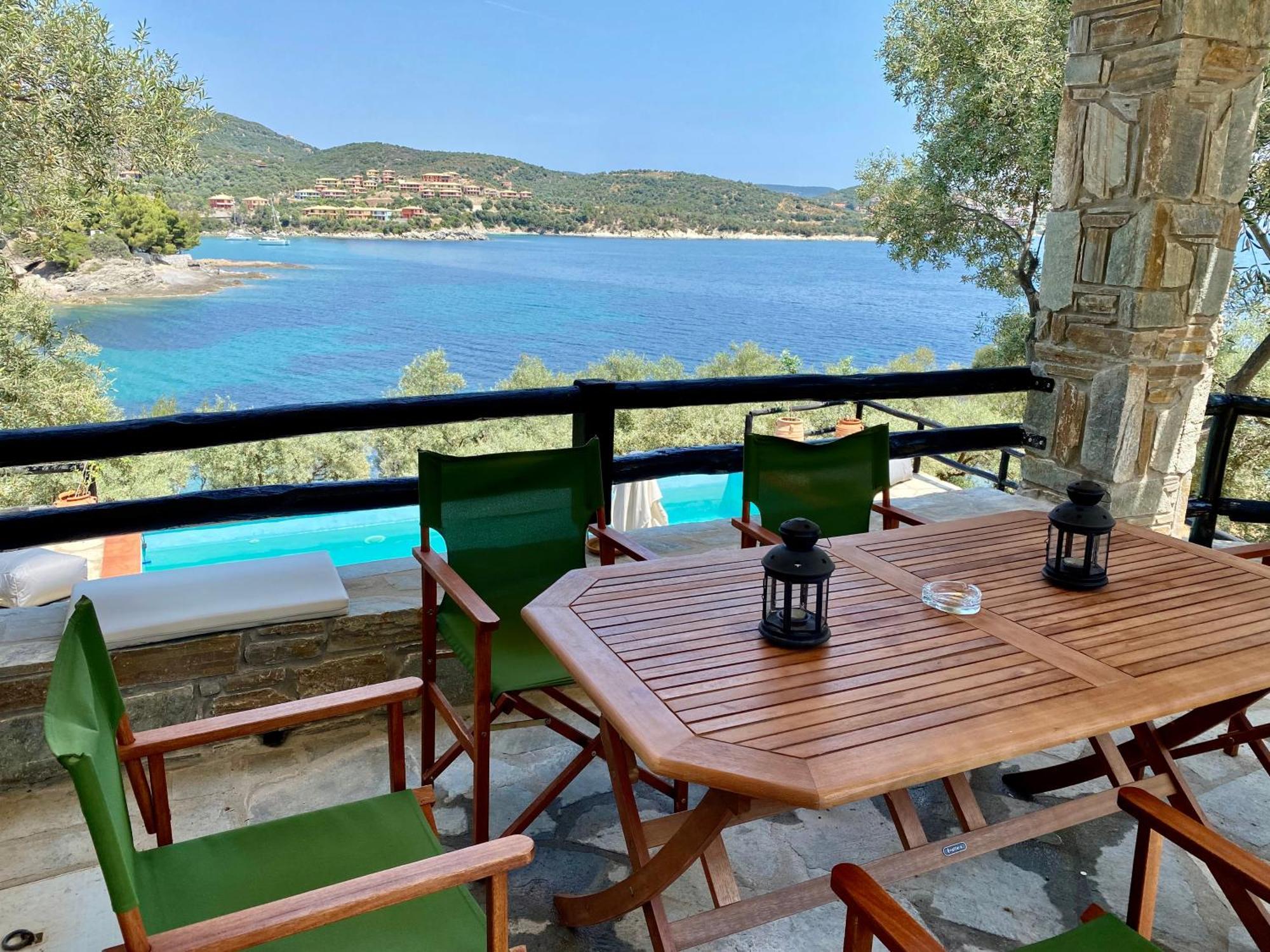 Villa Valia: Traditional Luxurious Residence 피르가디키아 외부 사진