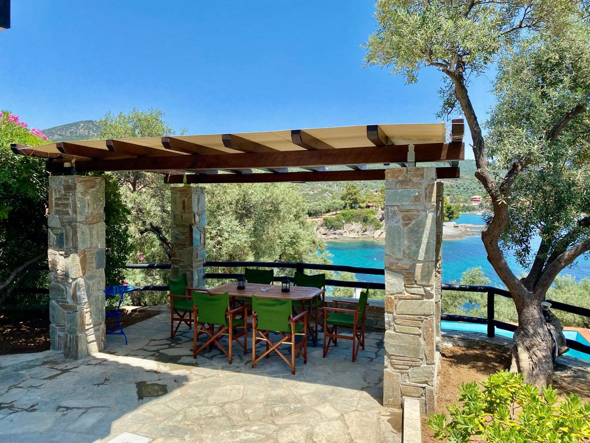 Villa Valia: Traditional Luxurious Residence 피르가디키아 외부 사진